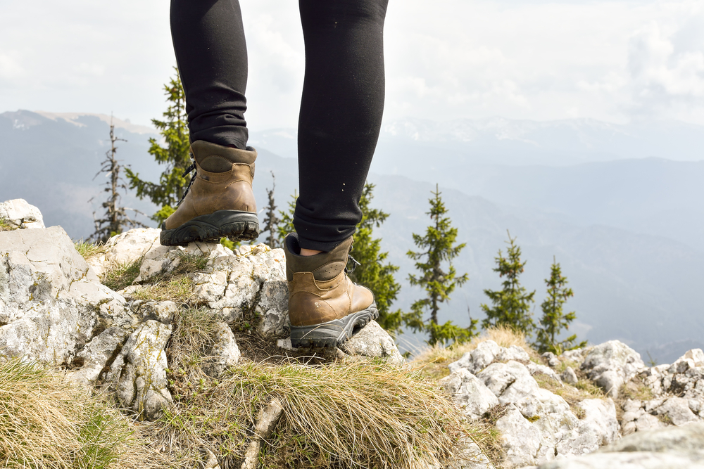 Aké základné vlastnosti musí mať turistická obuv?