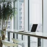 9 spôsobov, ako premeniť vašu kanceláriu na zdravý a udržateľný priestor